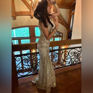 Beautiful gold prom dress
